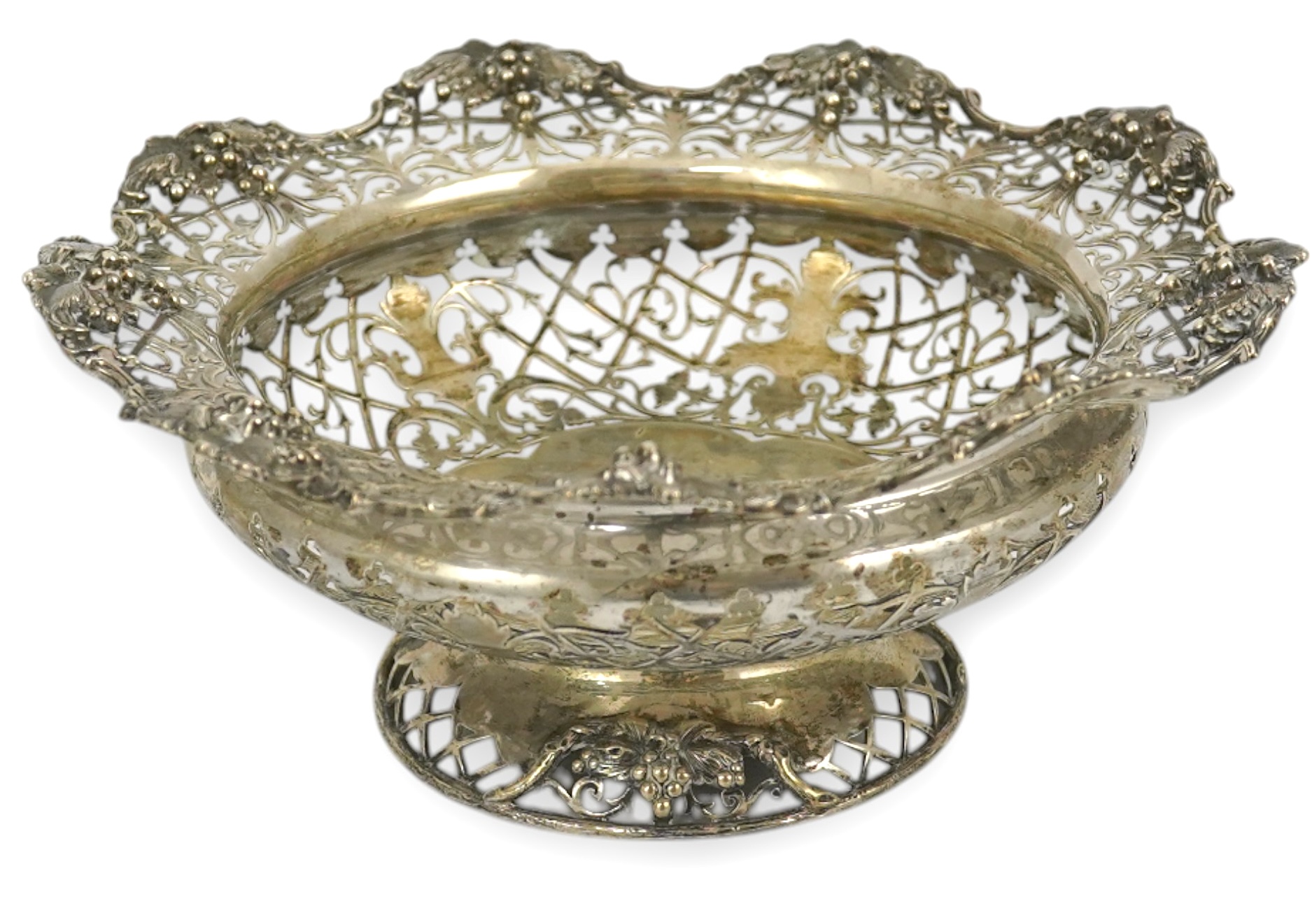 A George V pierced silver circular pedestal bowl, by Mappin & Webb